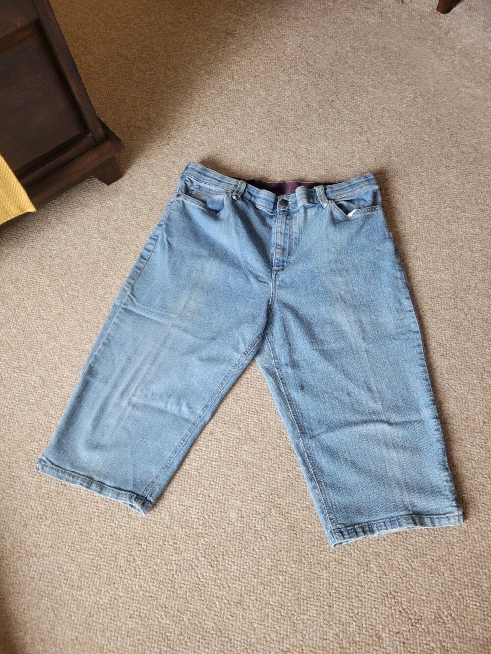Gloria Vanderbilt Signature Stretch Capris, Size 16